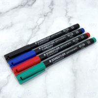 ปากกาเขียนซีดี ปากกามาร์คเกอร์ (ลบไม่ได้) สเต็ดเล่อร์ STAEDTLER รุ่น Lumocolor Permanent ขนาด S/F/M สีน้ำเงิน ดำ แดง เขียว (1 ด้าม)