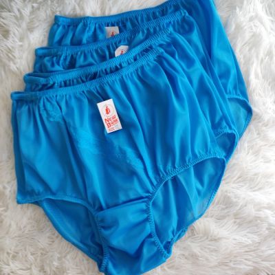 กางเกงในผู้หญิงไซส์ใหญ่ เต็มตัว XL สีฟ้า แพ็ค4ตัว ผ้าไนล่อน ราคาโรงงาน  เอว 36-42 นิ้ว แห้งเร็ว Blue Underwear Nylon Full briefs