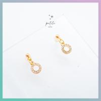 [petite by PRAKYRE] Sphere Diamond Earring - ต่างหูห้อยรูปวงกลมแบบมินิมอลตกแต่งด้วยเพชรรอบ ใส่ได้ตลอด เรียบหรู ดูแพง