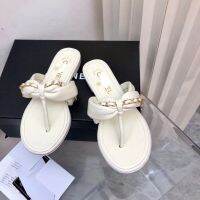 【high-quality】2023 small fragrance chain herringbone slippers comfortable casual style wear summer new flat bottom sandals versatile