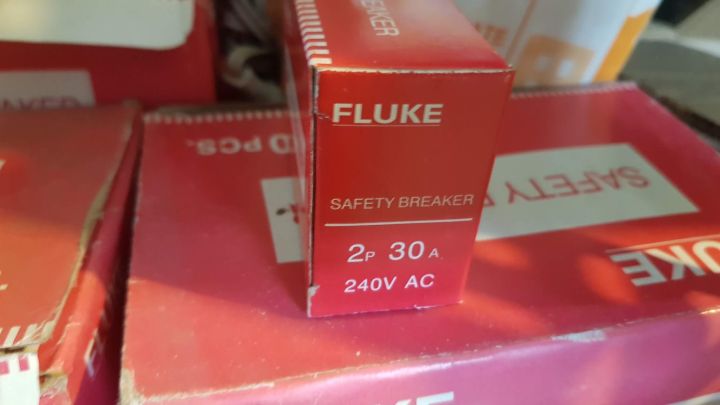 fluke-เบรคเกอร์-30a-ไฟบ้าน-ไฟฟ้าใช้งานดีแบบพานาโซนิค-ป้องกันไฟซ๊อต-ไฟตัดกระแสไฟ