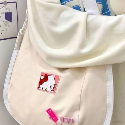 Sanrio HelloKitty Cartoon Handbag Female Tote Bag Large Capacity Crossbody Bag Fashion Large Capacity Personality