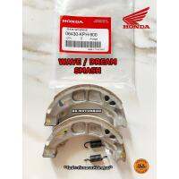 พร้อมส่ง โปรโมชั่น ผ้าเบรคหลังแท้ HONDA WAVE ทุกรุ่น (06430-KPH-900) รับประกันของแท้เบิกศูนย์ 100% ส่งทั่วประเทศ ปั้ ม เบรค มอ ไซ ค์ ปั้ ม เบรค มอ ไซ ค์ แต่ง เบรค มือ มอ ไซ ค์ ผ้า เบรค มอ ไซ ค์