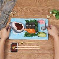 พร้อมส่ง จาน จานปลาฉลาม 3D จานซูซิ SUSHI จานฉลาม มาใหม่ ดีไซน์เก๋มาก ปากปลาฉลามไว้ใส่น้ำจิ้มน้า จานชาม ของขวัญ จานสวยงาม จาน ฉลาม