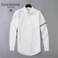 [ภาพจริง] 100% THOM BrowneWacom แท้เสื้อเชิ้ตผู้ชายสีขาวเสื้อเชิ้ตผ้าอ๊อกซ์ฟอร์ดชุดกระโปรงยาวคู่เสื้อลำลองธุรกิจผู้ชายและผู้หญิงสไตล์เดียวกัน