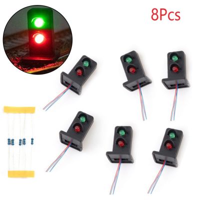 8x HO/OO สัญญาณแบบจำลองย่อขนาด2ไฟรถไฟรถไฟ-โคมไฟสัญญาณ LED สีเขียว/สีแดง