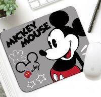 MICKEY  M  B1G  แผ่นรองเม้าส์ แผ่นรองเมาส์ เมาส์ สี่เหลี่ยม ลาย MICKEY นุ่มมือ ขนาด 21 x 26 cm สวยงาม น่าใช้งาน งานสวย งานดี มีบริการเก็บเงินปลายทาง3985