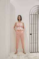 Peach Pant กางเกงขากระบอกสามส่วนสีพีชสดใส เหมาะเข้าเซ็ตกับ Bow Top ค่ะ