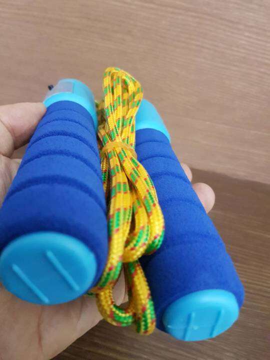 jump-rope-เชือกกระโดด-แบบนับรอบได้-ในตัว-มีปุ่มกดตั้งค่าการนับได้-สายปรับสั้นยาวได้