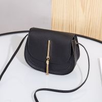 New Golden Tassel Double Layer Semi Circle Solid Color One Shoulder Saddle Bag Fashion Casual Women Small Bag Cross Body Shoulder Bags