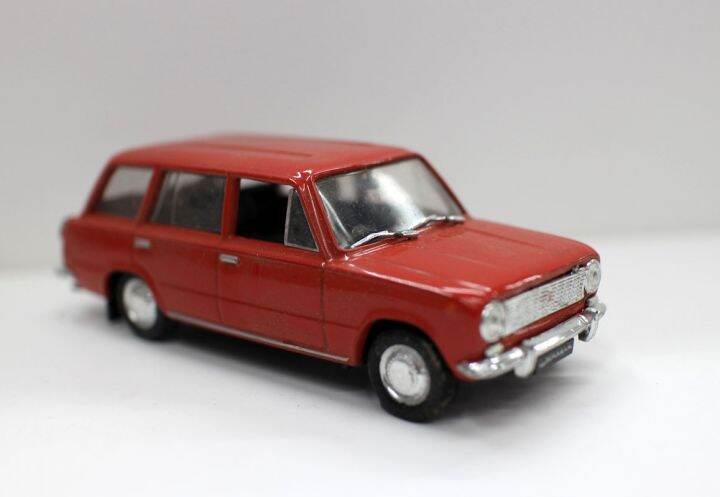 cc-1-43-alloy-gaz-2102-russian-car-modelhigh-simulation-classic-soviet-toystation-wagon-toyfree-shipping