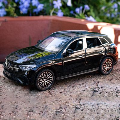 1:32 Benz GLC400 SUV รุ่น GLC รถโลหะผสมเสียงและแสงดึงกลับของเล่นของสะสมของขวัญวันเกิด