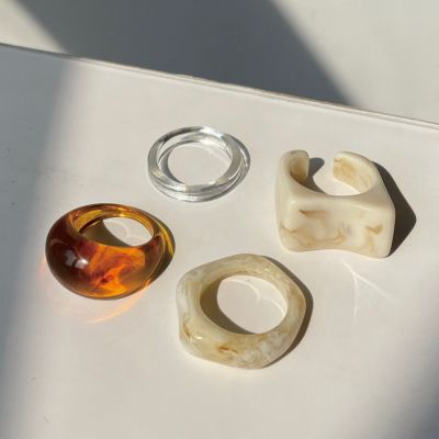 พร้อมส่ง💗เซ็ตแหวน 4 วงโทนน้ำตาลลายหินอ่อน แหวนแฟชั่น แหวนสไตล์เกาหลี