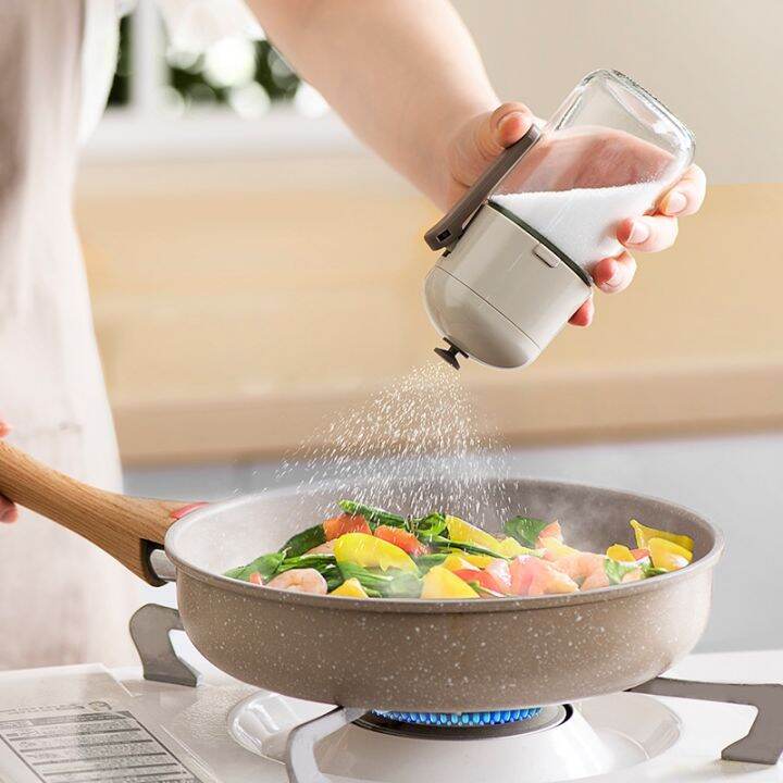 lf-independent-design-quantitative-seasoning-salt-shaker-box-glass-kitchen-condiment-can-seal-seasoning-cans-household-caster