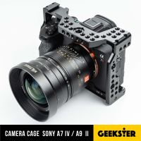 Cage Rig / Grip สำหรับ Sony A7R IV / A7 MK4 ( Camera Grip / กริป ) ( A7 IV / A7 Mark4 / A7 Mark 4 / A7 MK 4 ) ( โซนี่ ) ( Geekster )