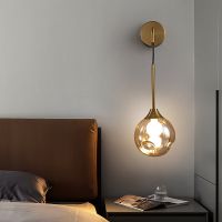 โมเดิร์นโคมไฟติดผนัง LED ลูกแก้วข้างเตียง Sconce ห้องนอนห้องนั่งเล่นทางเดินสไตล์อุตสาหกรรมแสงหรูหราเรียบง่ายไฟตกแต่ง