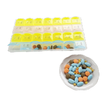 กล่องใส่ยา ตลับใส่เม็ดยา  กล่องใส่ของ พกพา WEEKLY PILL ORGANIZER PILL BOX แบบ 7 วัน 14 ช่อง(2กล่อง28 ช่อง)ตอนเช้า กลางวัน เย็น ก่อนอาหาร ก่อนนอน คละสี