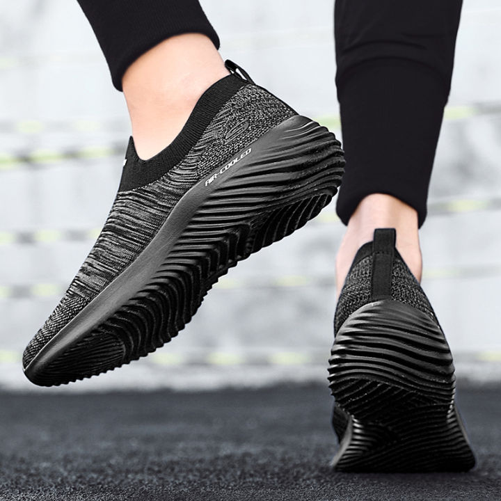 skechers-go-walk-stretch-fit-รองเท้าผู้ชายรองเท้าลำลองผู้ชายรองเท้ากีฬาผู้ชายรองเท้าวิ่งผู้ชายรองเท้าวิ่งสีดำ