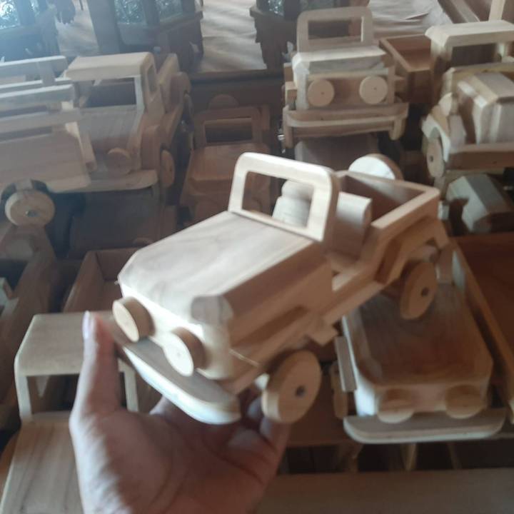 โมเดล-รถยนต์-ไม้สักทอง-รถจิ๋ว-รถยนต์เล็ก-มีหลายแบบ-ของสะสม-ของเล่นเด็ก-ใช้งานได้จริง-งานทำมือ-ทำจากไม้สักทอง-สนับสนุนสินค้าไทย