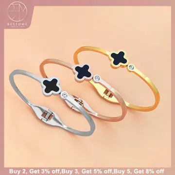 Lucky Clover Bracelet with Initial