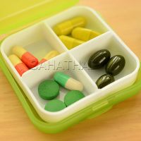 SH.Thai กล่องยา มินิ กล่องสีสันลูกกวาด หลายช่อง กล่องยาแบบพกพา Cross-packing pill box