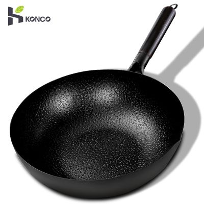 Handmade Iron Wok with Wooden Handle Non-stick Cookware Traditional Frying Pan 32cm Cooking Pot Flat Pan for Gas Induction