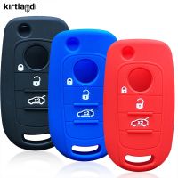 ۩ Kirtlandi Silicone Key Case for Fiat Tipo 3button Car Key Cover for Fiat Tipo 2018 2020 Flip Folding Holder Keychain Accessories