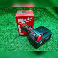 ?? Milwaukee ?? แบตเตอรี่ 18V.( 5.0Ah) รุ่น M18B5 ขนาด 5 แอมป์ High Output Battery Pack ใช้ได้กับเครื่องมือในรุ่น M18 จัดส่ง KERRY