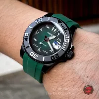 Seiko Modified Hulk Green Make Love Dial Yacht Master Model