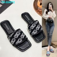 Small design feeling cool sandals women the summer of 2023 new tourist flat denim pure sand