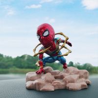 【LZ】✽┅  Disney-Anime Action Figure Modelo Homem De Ferro Homem Aranha Enfeites De Carro Decoração De Bolo De Desenhos Animados Auto Acessórios Interiores Presentes