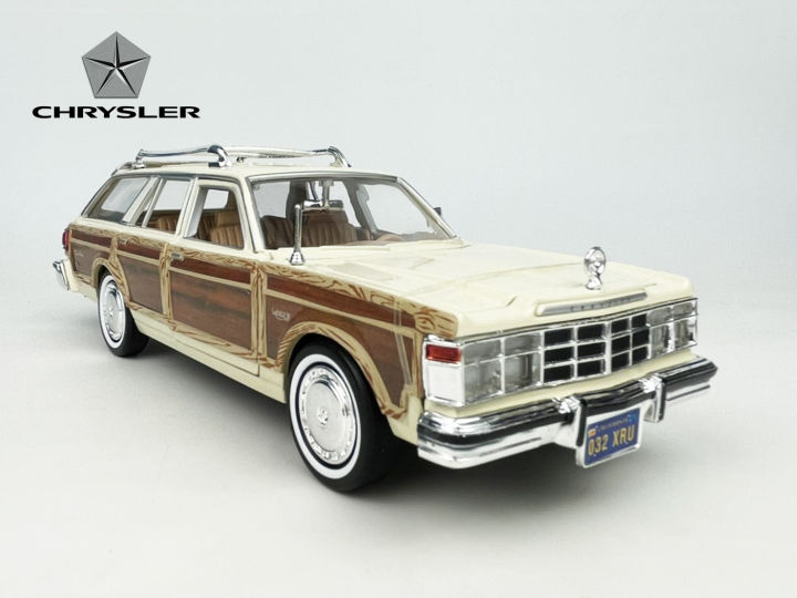 1979-chrysler-lebaron-town-amp-country-scale1-24-โมเดลรถเหล็กไคสเลอร์