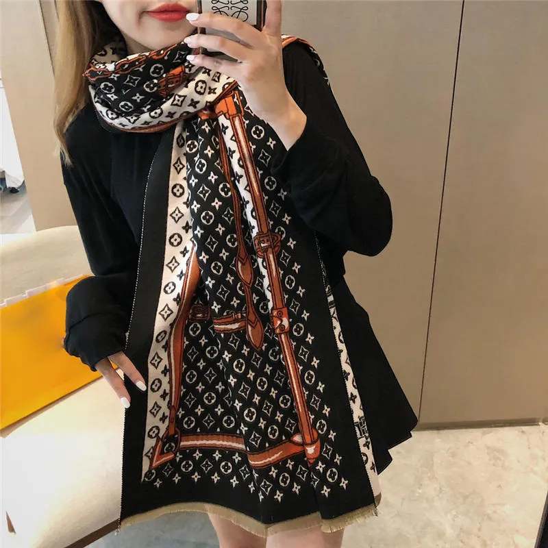 1pc Women's Korean Style Fashionable Scarf Shawl For Autumn/winter Office  Wear, Warm And Elegant
