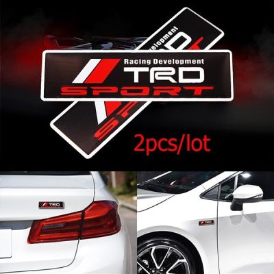 1/2Pcs Toyota 3D เมทัลเรซซิ่ง TRD สติกเกอร์สัญลักษณ์สติ๊กเกอร์รถยนต์ไฟท้ายกันชนอุปกรณ์ตกแต่งร่างกาย