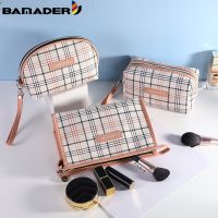 BAMADER Cosmetic Bag Girl Women Lipstick Bag Outing Portable Toiletry Bag Cosmetics Organizer Fashion Beige Plaid Makeup Bag