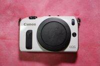 Canon EOS M 18MP Mirrorless Digital Camera White Body ตัวกล้อง