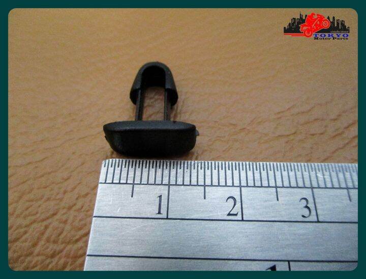 toyota-corolla-ae111-bonnet-dewatering-rubber-locking-clip-black-set-10-pcs-02-กิ๊บรีดน้ำฝากระโปรง-สีดำ-10-ตัว-สินค้าคุณภาพดี