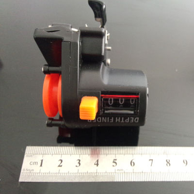 【cw】1pcs 0-999M 6cm pesca fishing line depth finder counter fishing tool tackle length gauge counter ！