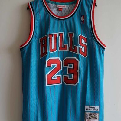 Ready Stock Top-Quality NBA͛ Retro Bulls 23 [Made In Vietnam] BULLS Jersey Embroidered Blue Basketball Suit