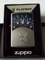 ZIPPO 49002  PLAY BOY    สีเงิน ผิวโครเมี่ยมซาติน   ลายแบบสกรีน+เลเซอร์  ของใหม่ไม่ผ่านการใช้งาน  มาพร้อมกล่องรุ่น   รับประกันของแท้จากอเมริกา