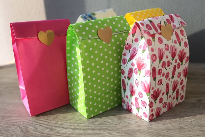 paper-bag-stand-up-colorful-bagscookie-gift-packing-bag-birthday-party-favor-stand-bags-12pcs-lot