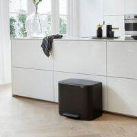 Brabantia ถังขยะ บราบันเทีย สแตนเลสแบบเหยียบทรงสี่เหลี่ยม BO Pedal Bin 36 L, Matt Black