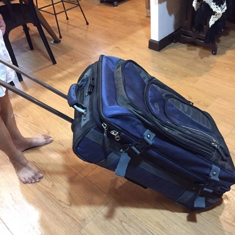 Share more than 143 second hand trolley bag esthdonghoadian