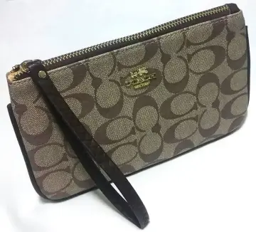 Coach pouch discount