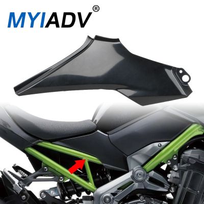 กรอบที่นั่งรถจักรยานยนต์ฝาครอบด้านข้างสำหรับ Kawasaki Z900 2017 2018 2019 2020 2021เบาะนั่งป้องกันเบาะแผงโครงกระจังหน้ารถแบบไม่ทาสี