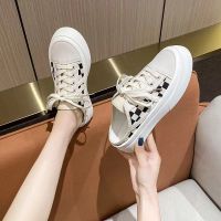 Women Sneakers Fashion Shoes Flat Lace Up Casual Shoes Bee Shoes