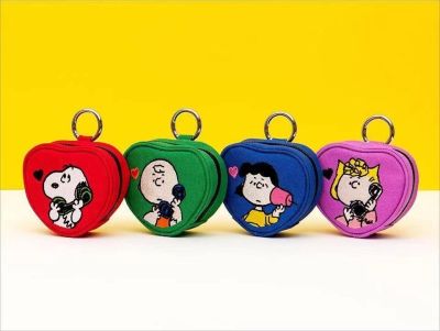 กระเป๋า Snoopy สำหรับใส่เหรียญ ใส่หูฟัง รูปหัวใจ มีตัวล็อคกระเป๋า สำหรับผู้หญิง ขนาด 12×11×4.5 cm