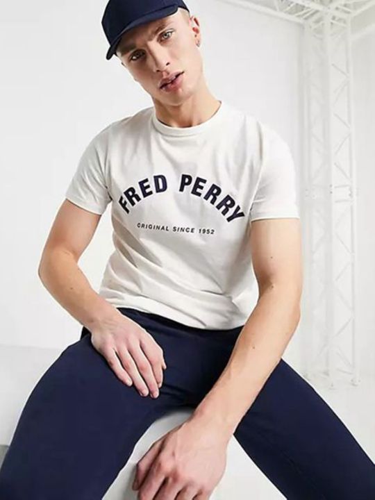 fred-perry-2023-fred-perry-ผ้าฝ้ายแขนสั้นเสื้อยืดลายหูข้าวสาลีปักสีทึบพิมพ์คอกลมปักลายแฟชั่นวัยรุ่น