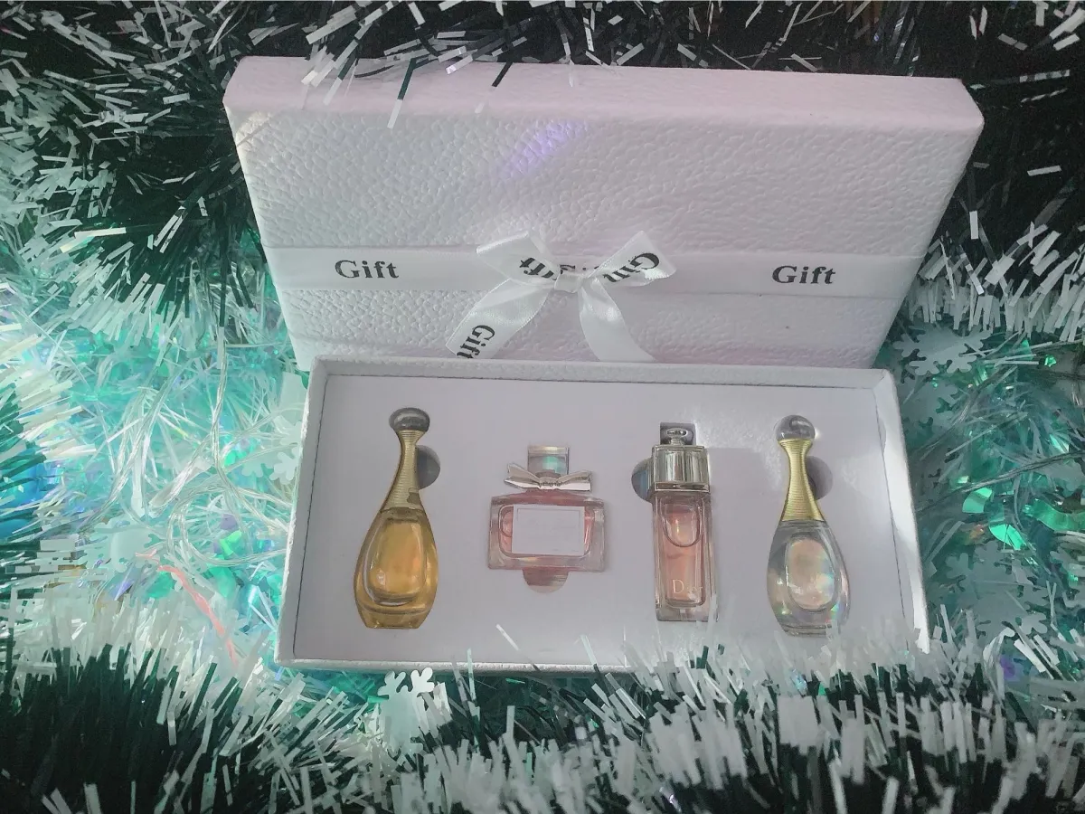 Mua Set Nước Hoa Mini Dior 4 chai x 5ml  Tiki