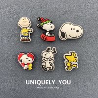 crossjibbitz charms ตัวการ์ตูน Snoopy ตัวการ์ตูน อุปกรณ์เสริมรองเท้า DIY หัวเข็มขัดตกแต่ง